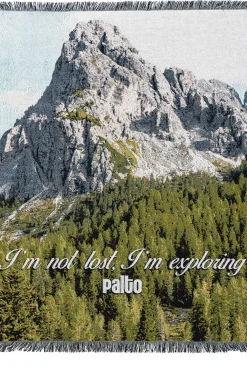 Koc Palto Exploring