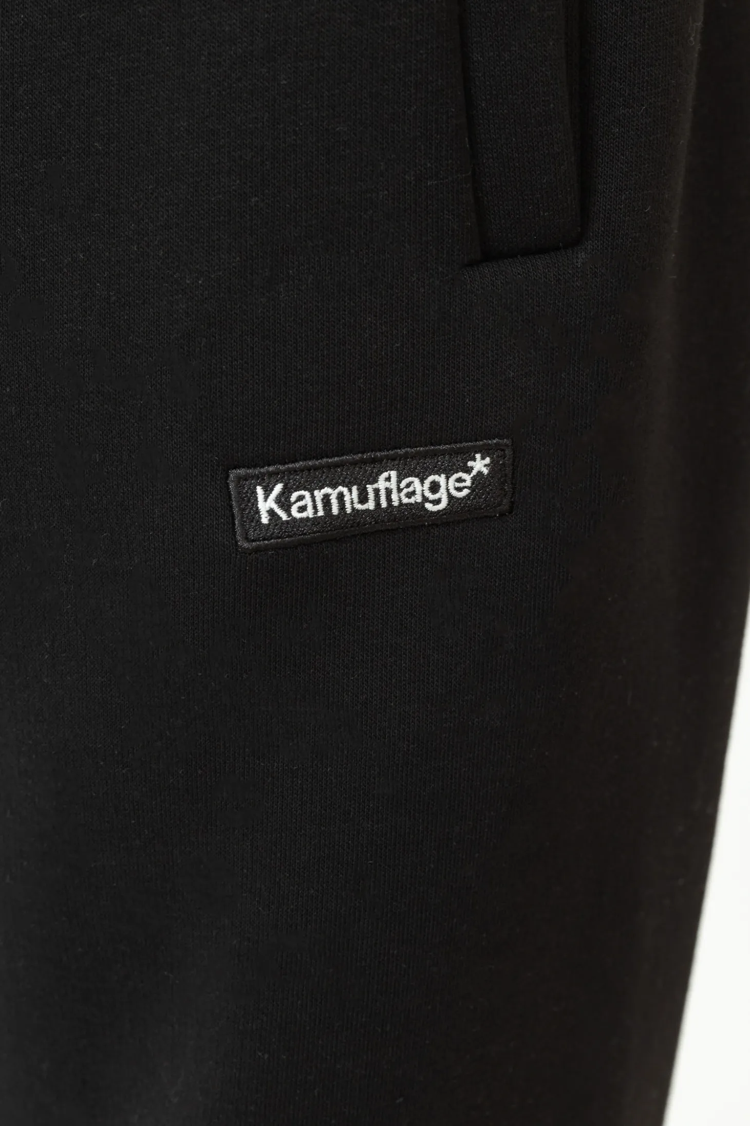 Spodnie Dresowe Kamuflage Beemer 2.0